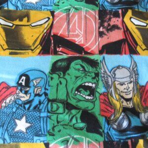 31"x60" Marvel Avengers Fleece Blanket Fabric Section